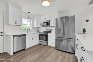 featured image of 1027 S Shore Dr