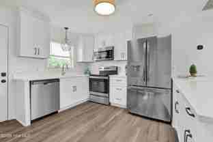 1027 S Shore Dr - Photo 1 of 1