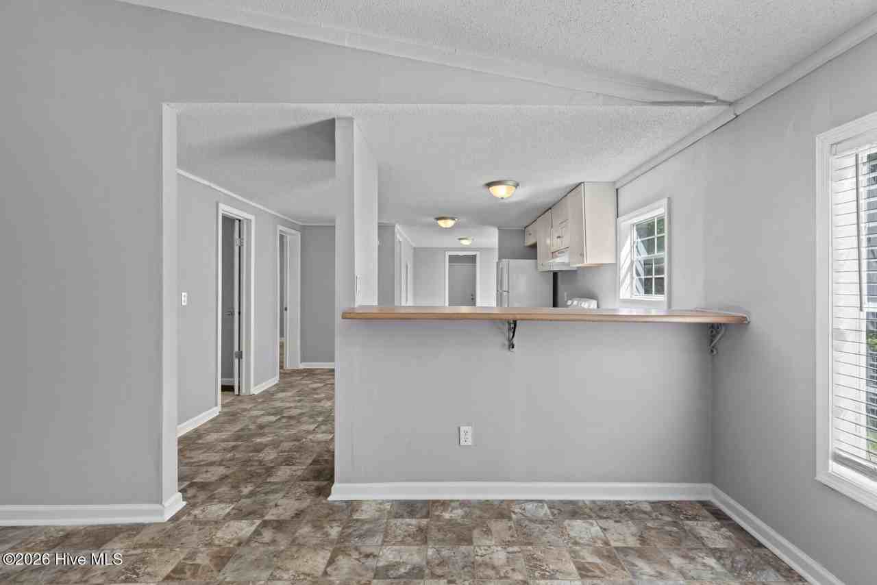 1133 Pickett Rd #19 - Photo 7 of 27