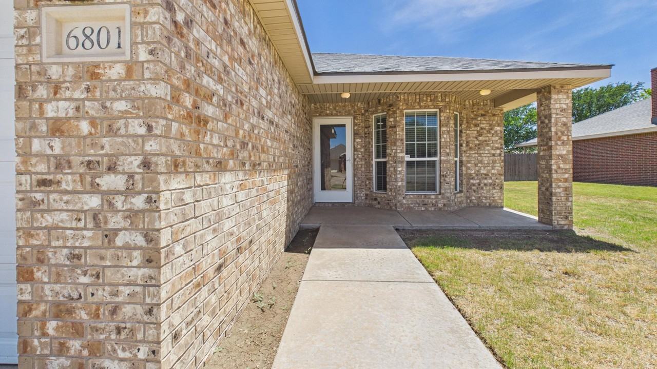 6801 36th St - Photo 5 of 43