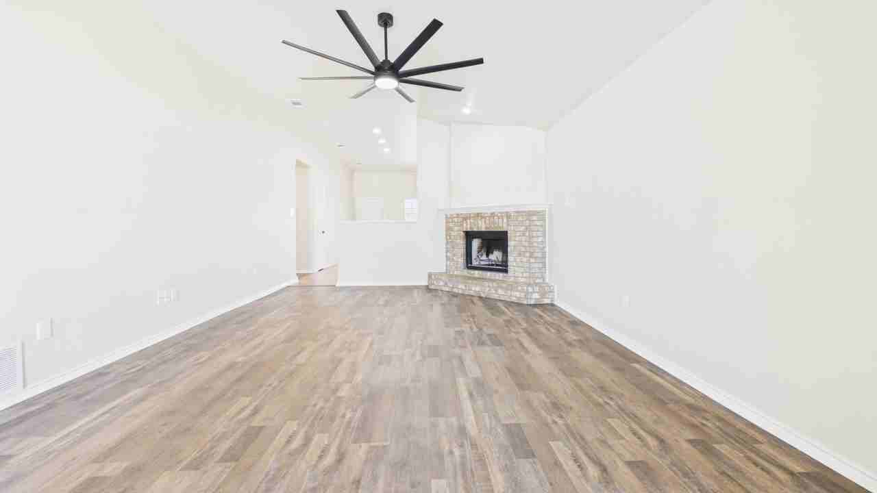 6801 36th St - Photo 7 of 43