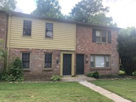 featured image of 1104 Collins Ln #6