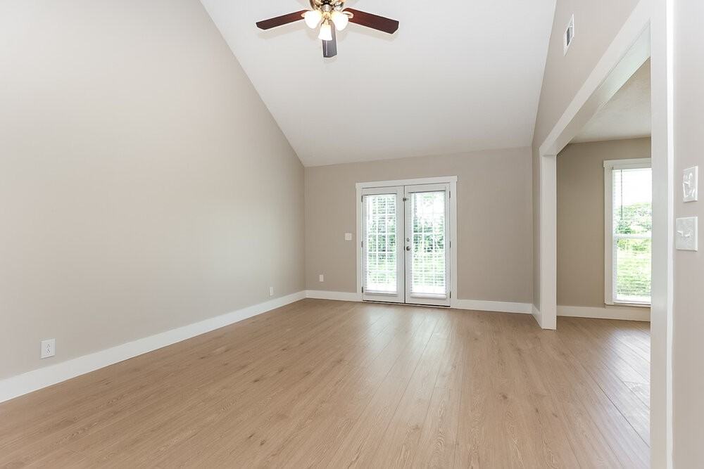 410 Lawson Rd - Photo 3 of 16