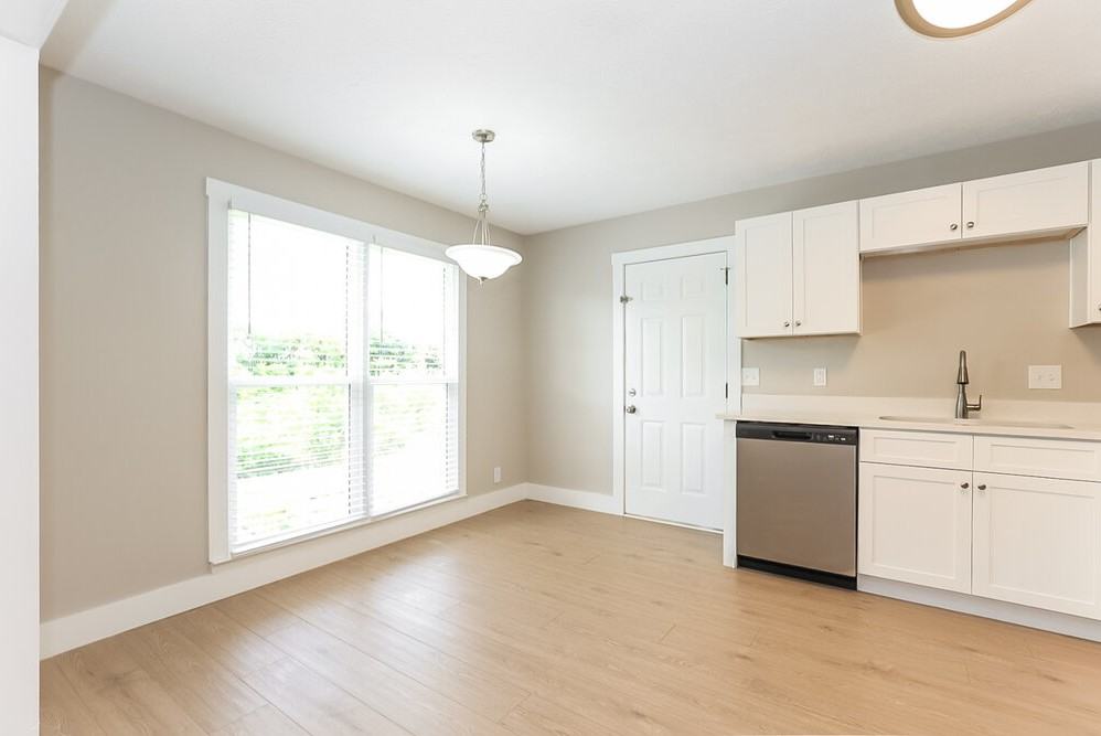 410 Lawson Rd - Photo 5 of 16