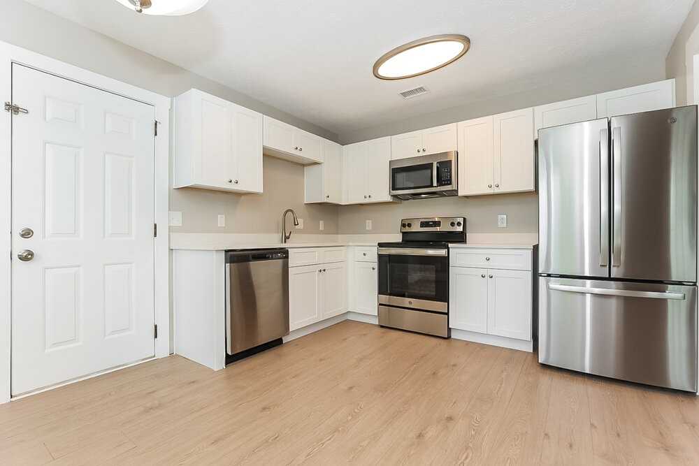 410 Lawson Rd - Photo 7 of 16