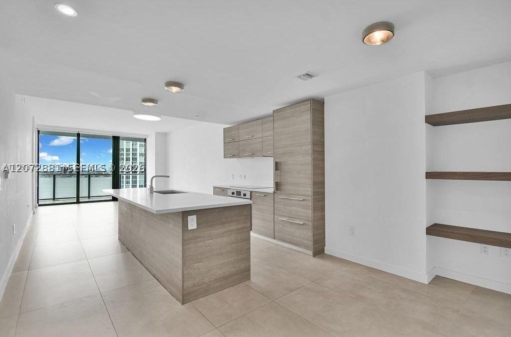 650 Ne 32nd St #1803 - Photo 7 of 50