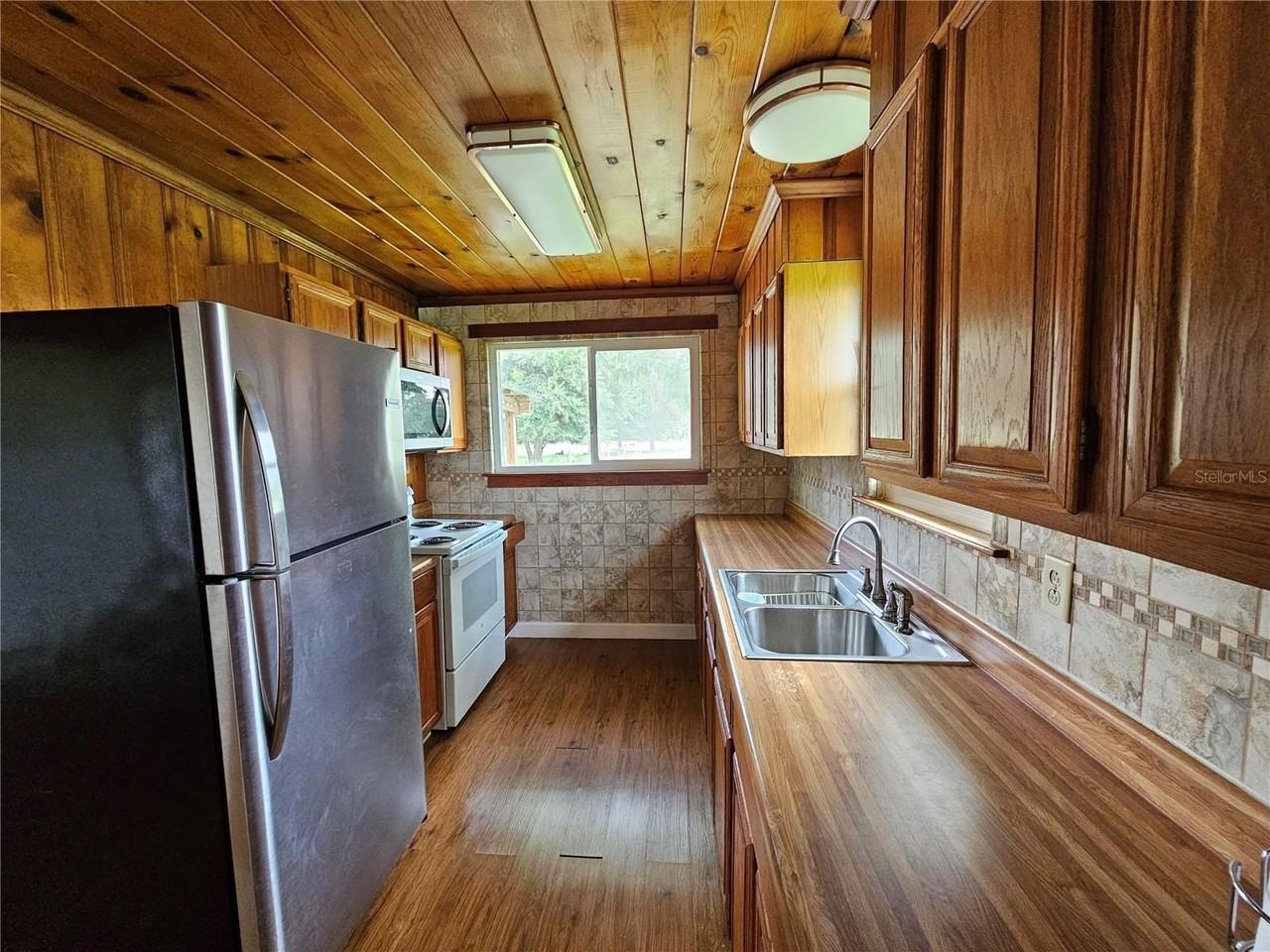 18228 Kirk Island Rd #A - Photo 7 of 18