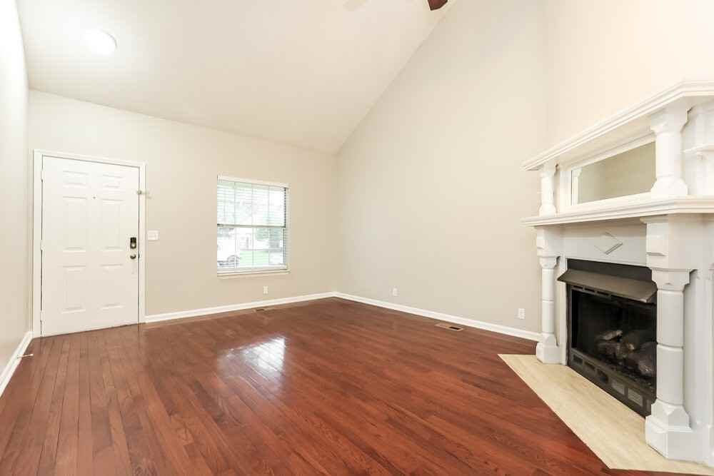 129 Agee Cir E - Photo 3 of 16