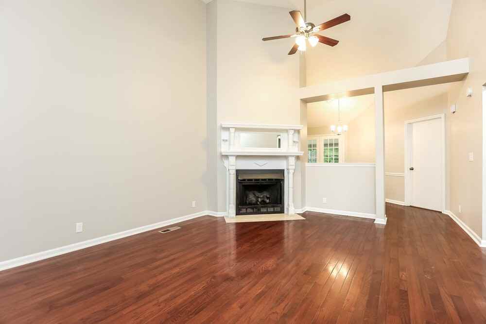 129 Agee Cir E - Photo 4 of 16