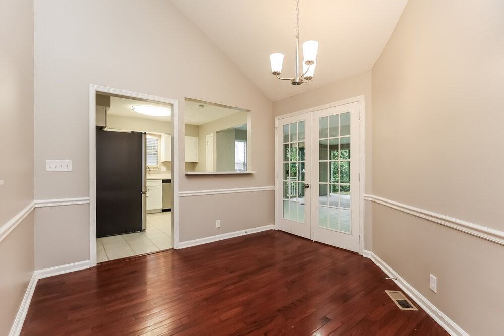 129 Agee Cir E - Photo 5 of 16