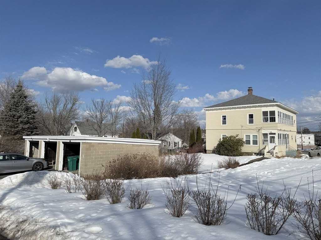 262 Oak Hill Rd #1R - Photo 3 of 13