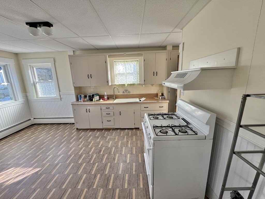 262 Oak Hill Rd #1R - Photo 6 of 13