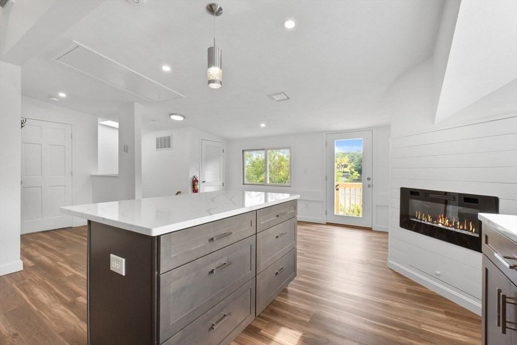 252 Elliott St #2 - Photo 7 of 19