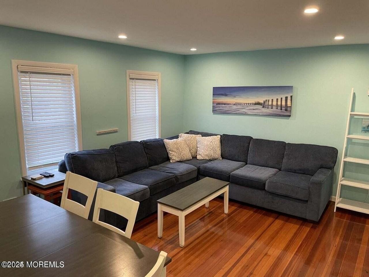 711 Beach Ave #3 - Photo 6 of 14