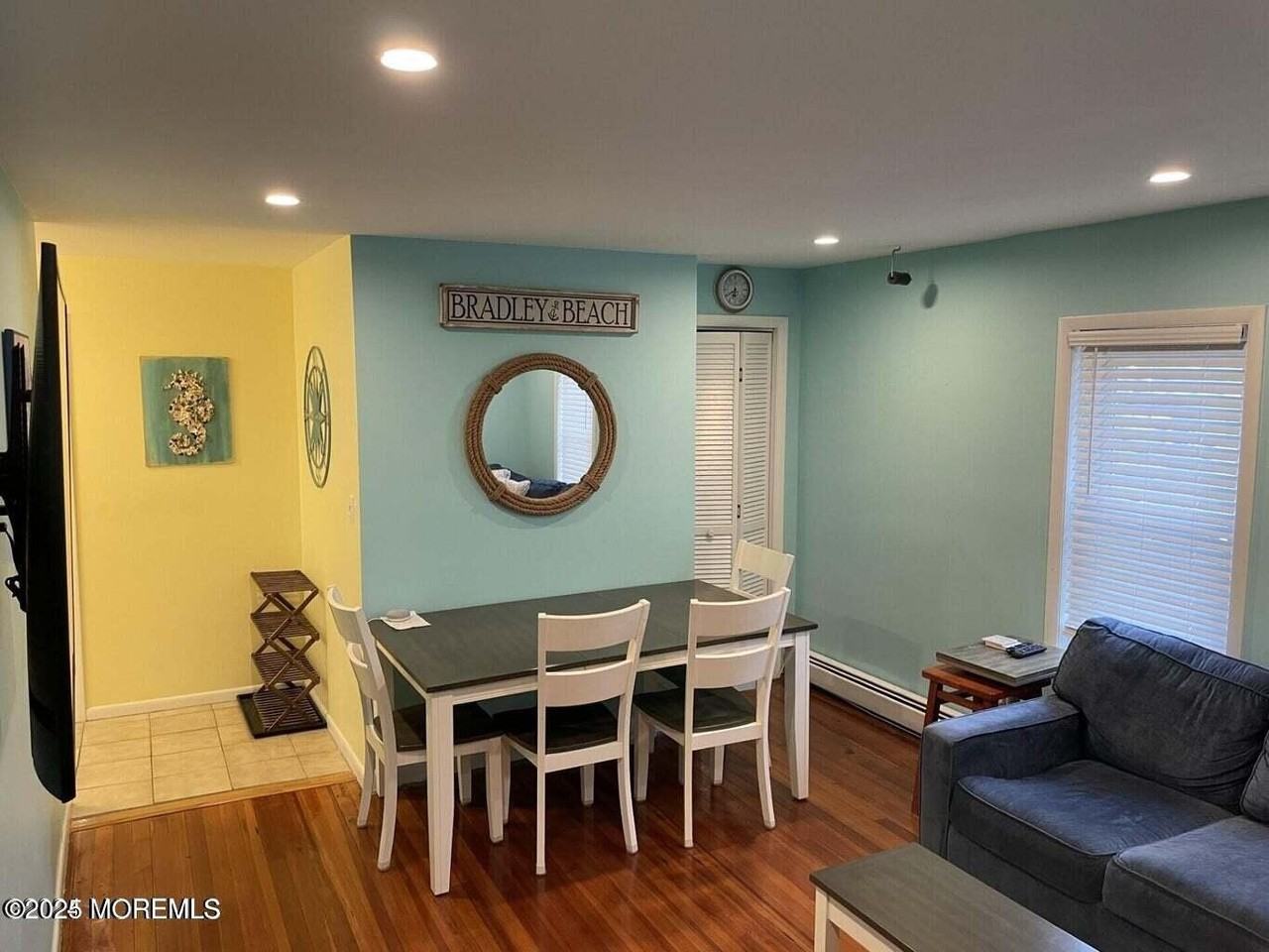 711 Beach Ave #3 - Photo 7 of 14