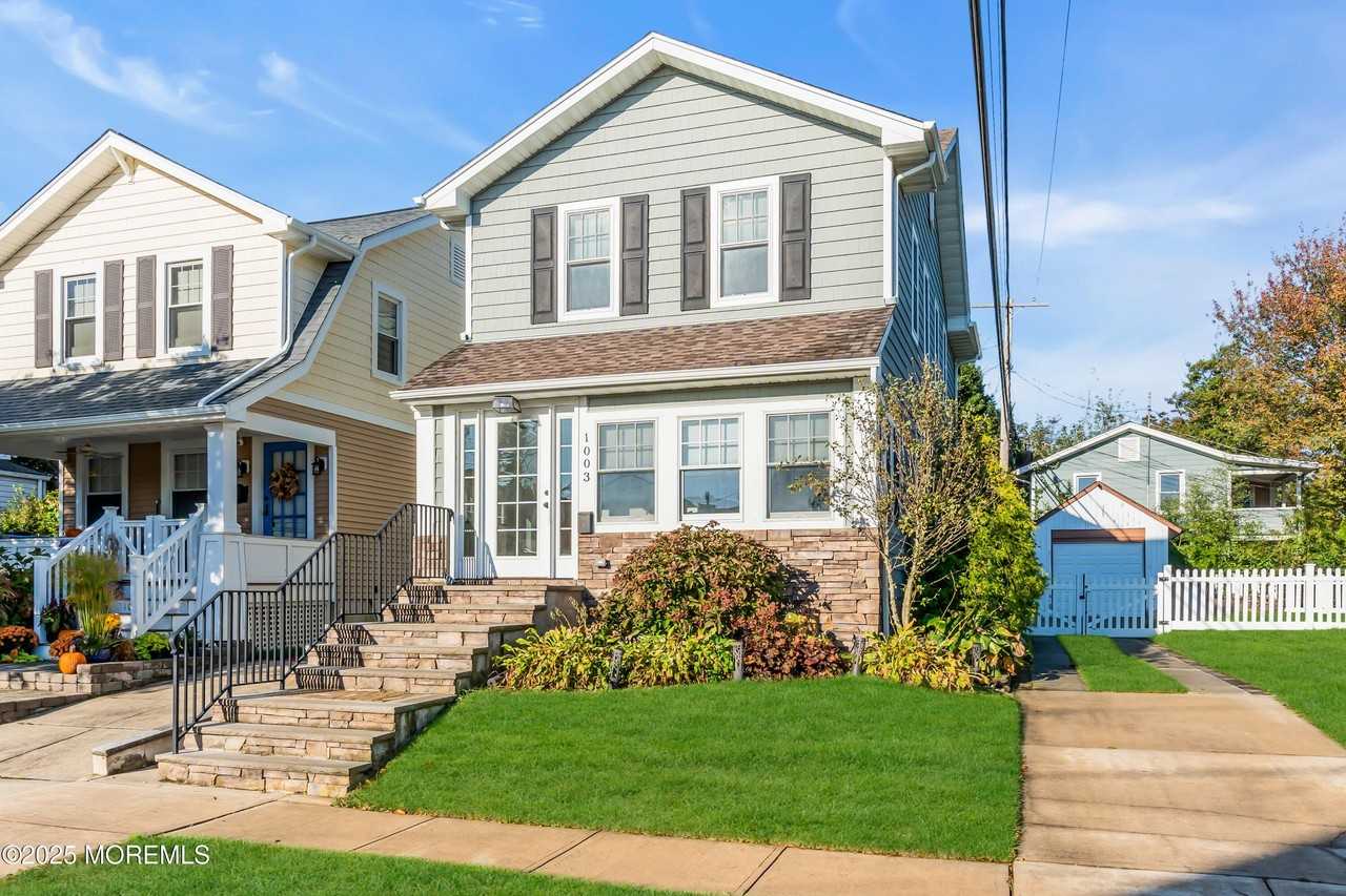 1003 C St - Photo 2 of 44