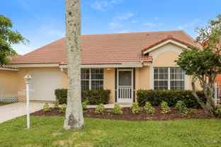 11117 Lakeaire Cir - Photo 1 of 1