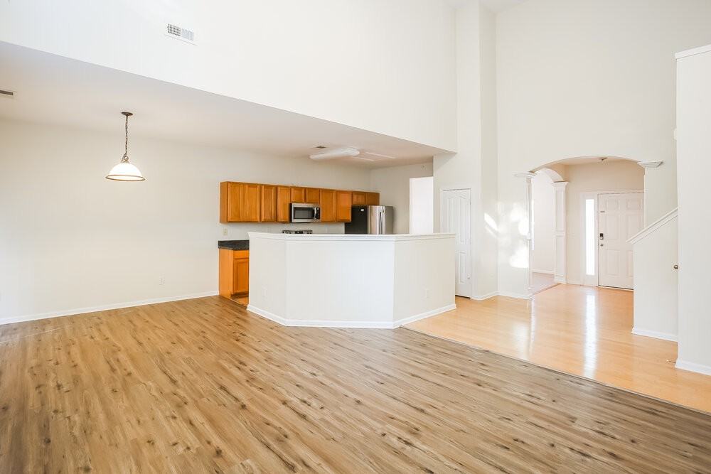 15132 Oldcorn Ln - Photo 7 of 17