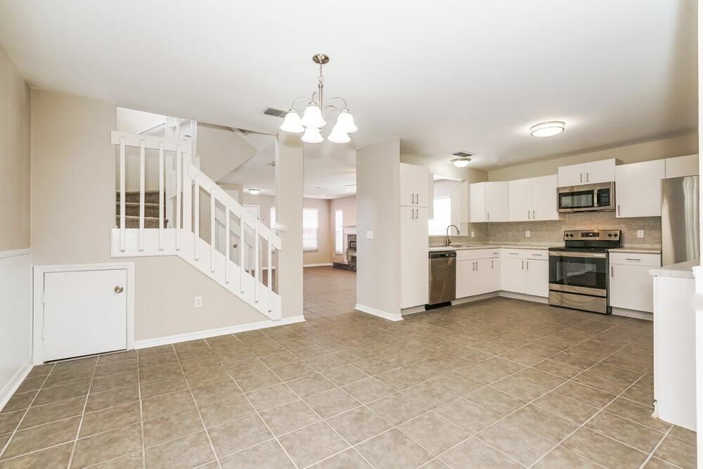 9336 Sonoma Dr - Photo 4 of 17