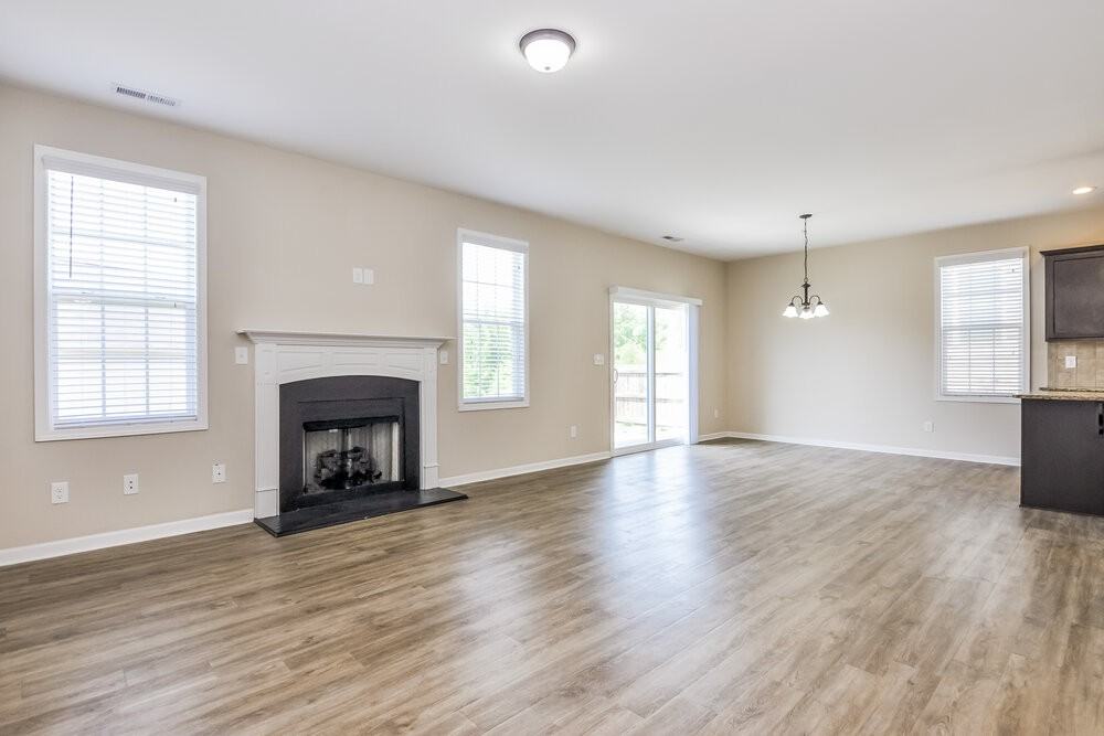 245 Hardaway Pt - Photo 4 of 15