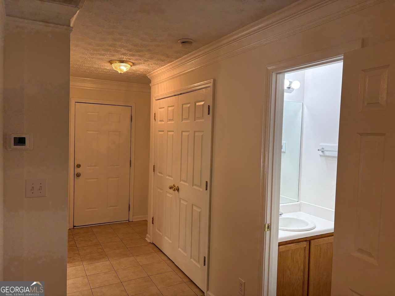 4601 Logan Way - Photo 6 of 24