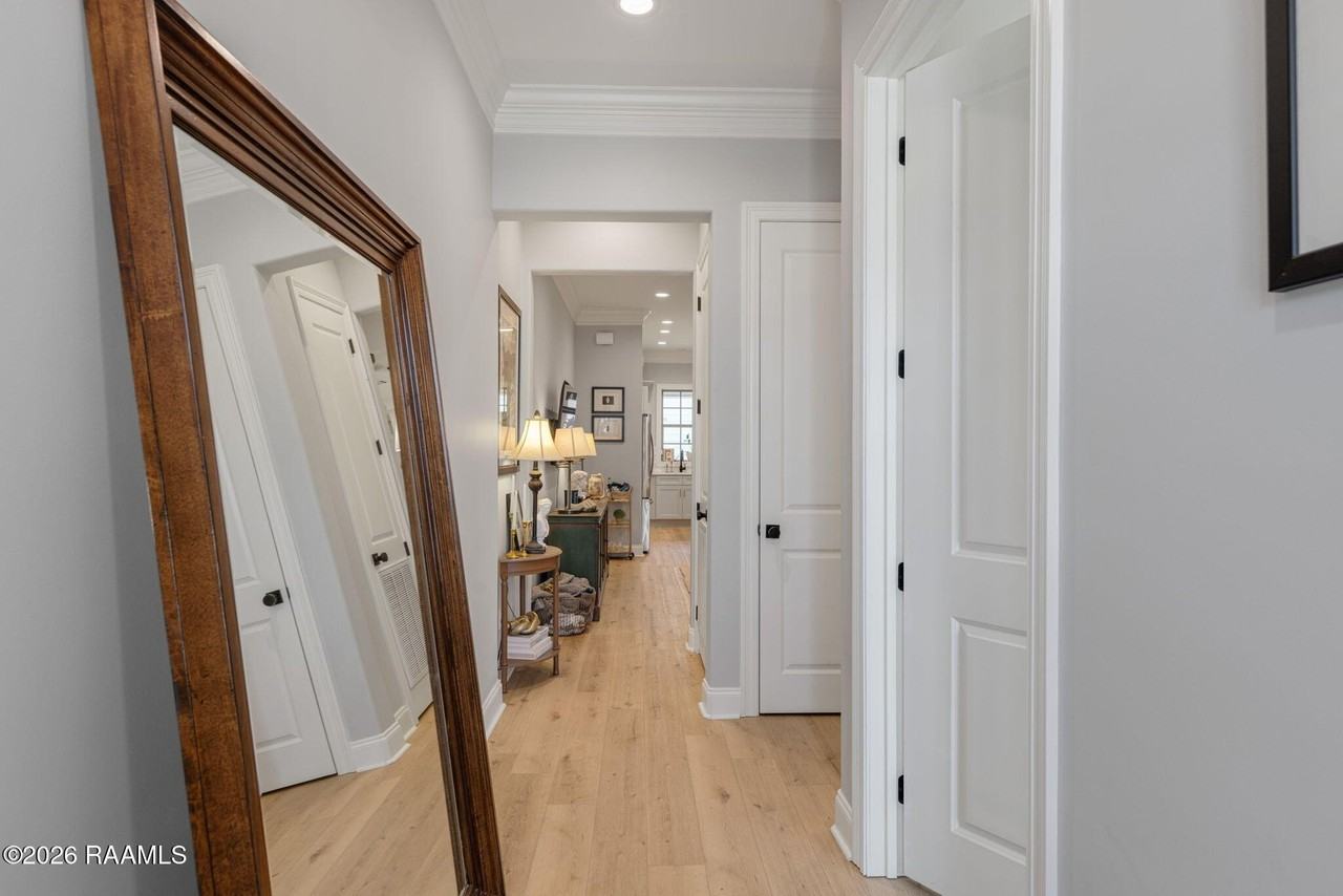 312 Sandstone Ave - Photo 4 of 30