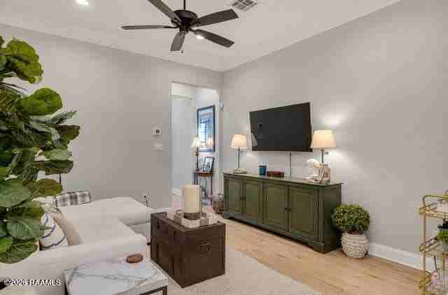 312 Sandstone Ave - Photo 7 of 30