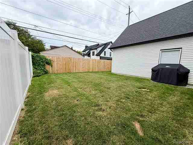 442 Ardmore Dr - Photo 6 of 50
