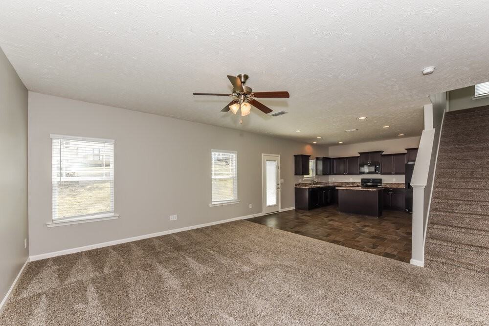 1217 Silverstream Pt - Photo 4 of 17