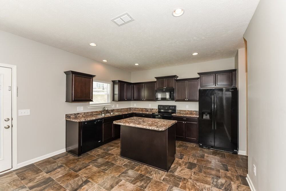 1217 Silverstream Pt - Photo 7 of 17