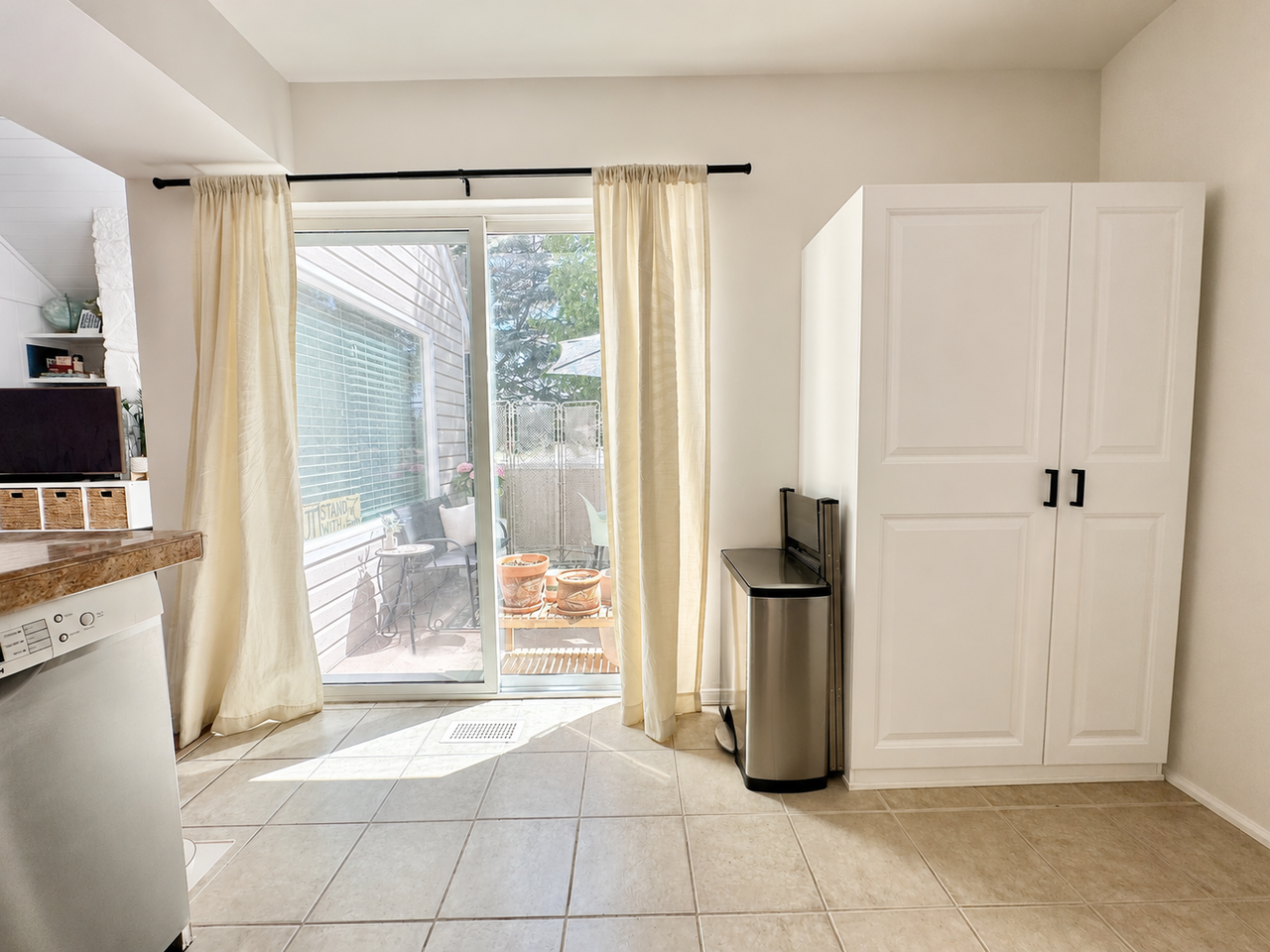 2461 South Xanadu Way #D - Photo 5 of 21