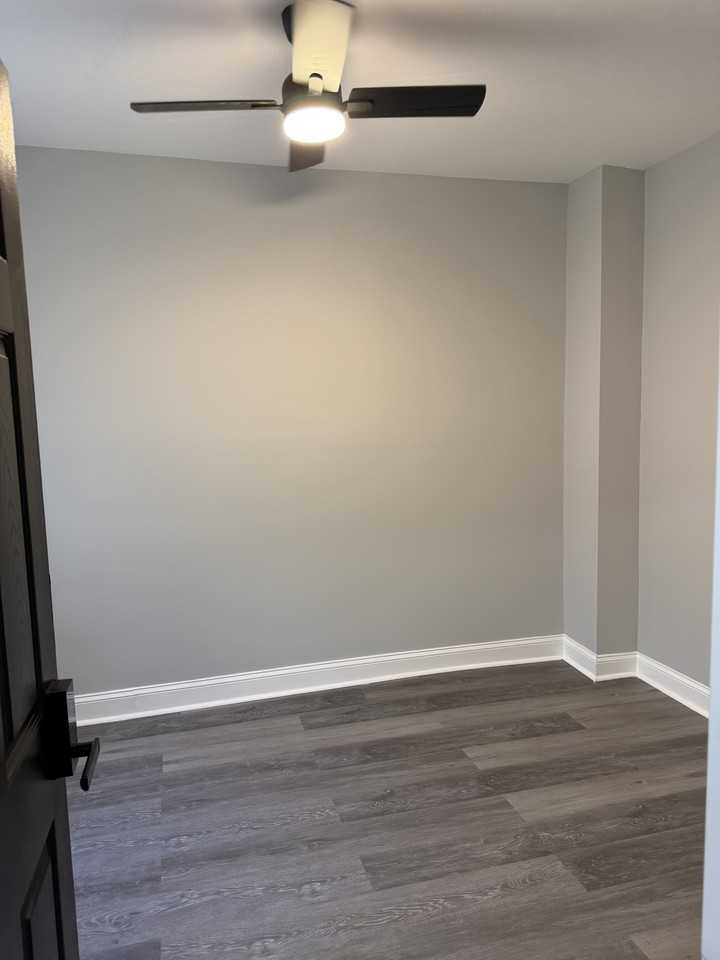 3317 Ravenwood Avenue - Photo 2 of 13