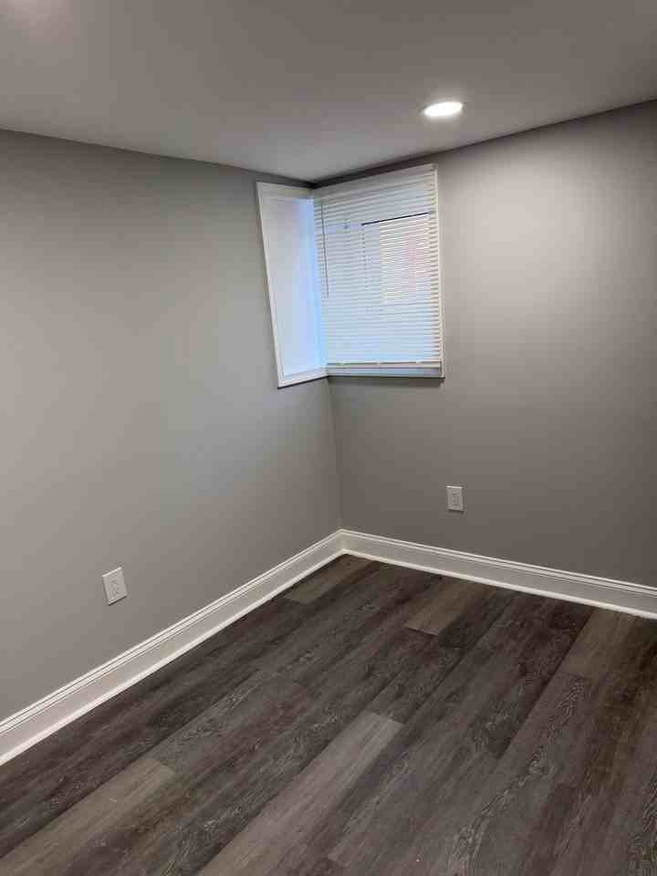 3317 Ravenwood Avenue - Photo 7 of 13