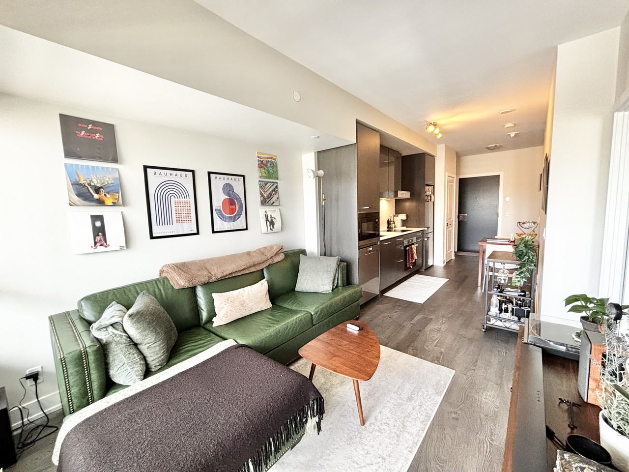 11 Lillian Street #1408 - Photo 3 of 13