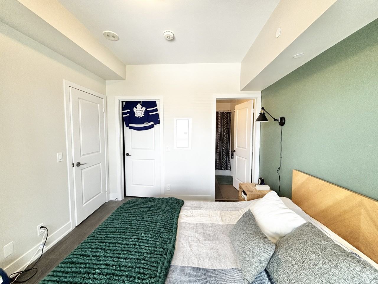 11 Lillian Street #1408 - Photo 2 of 13
