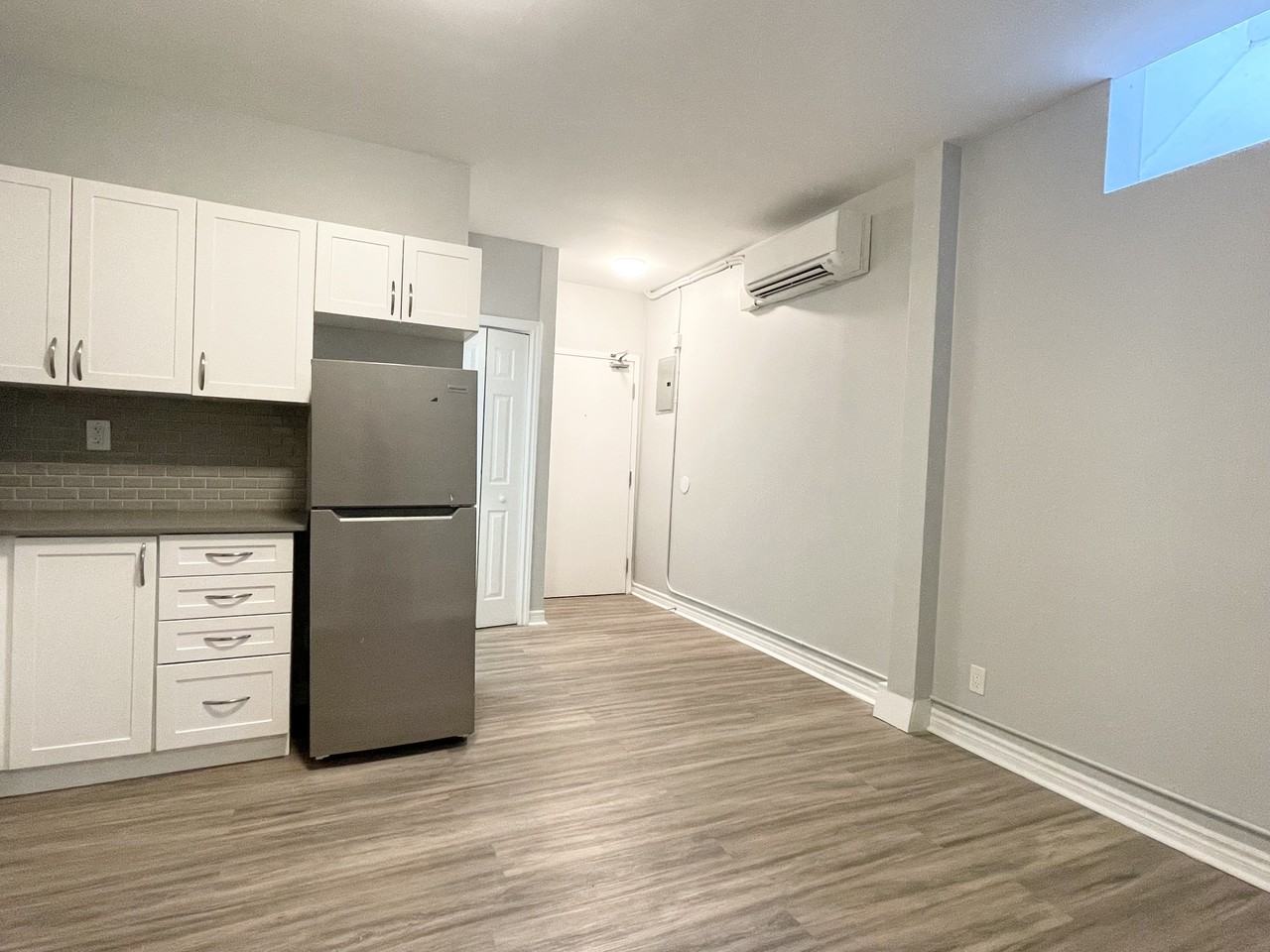 265 Emerald Street North #10 - Photo 2 of 5