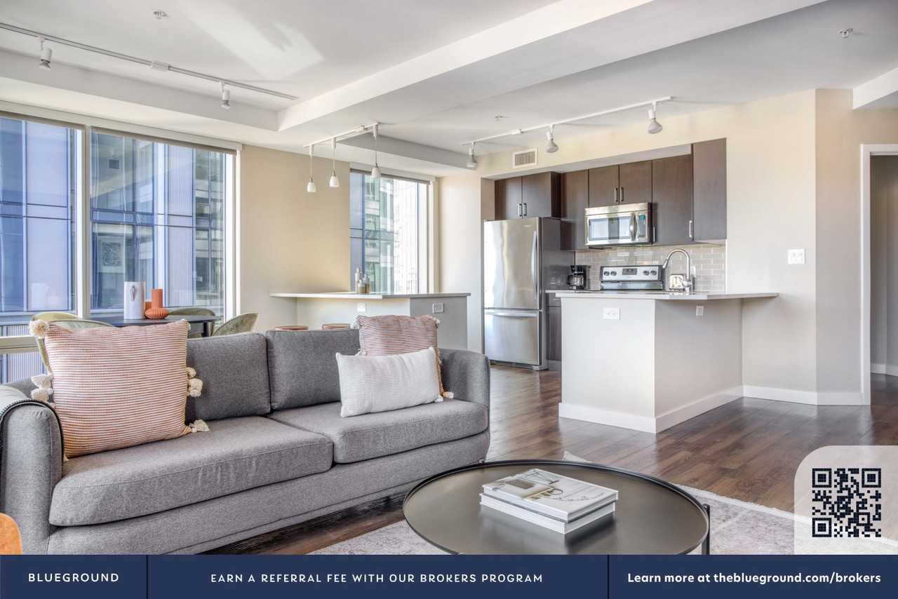 45 Stuart Street - Photo 5 of 44