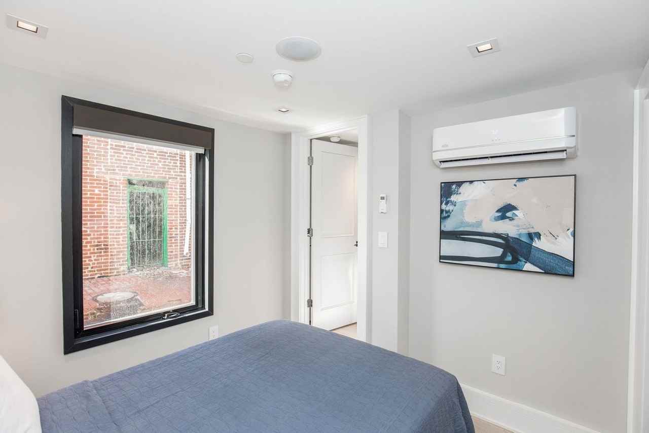 1511 Kingman Pl Nw #1587684P - Photo 5 of 28