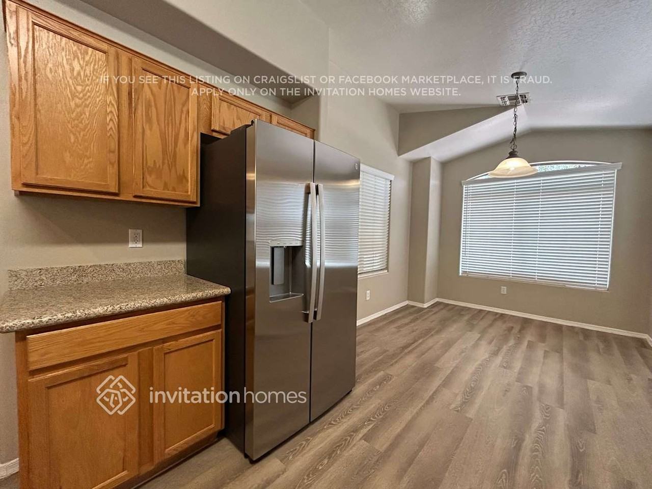 2122 S 114th Ave - Photo 6 of 17