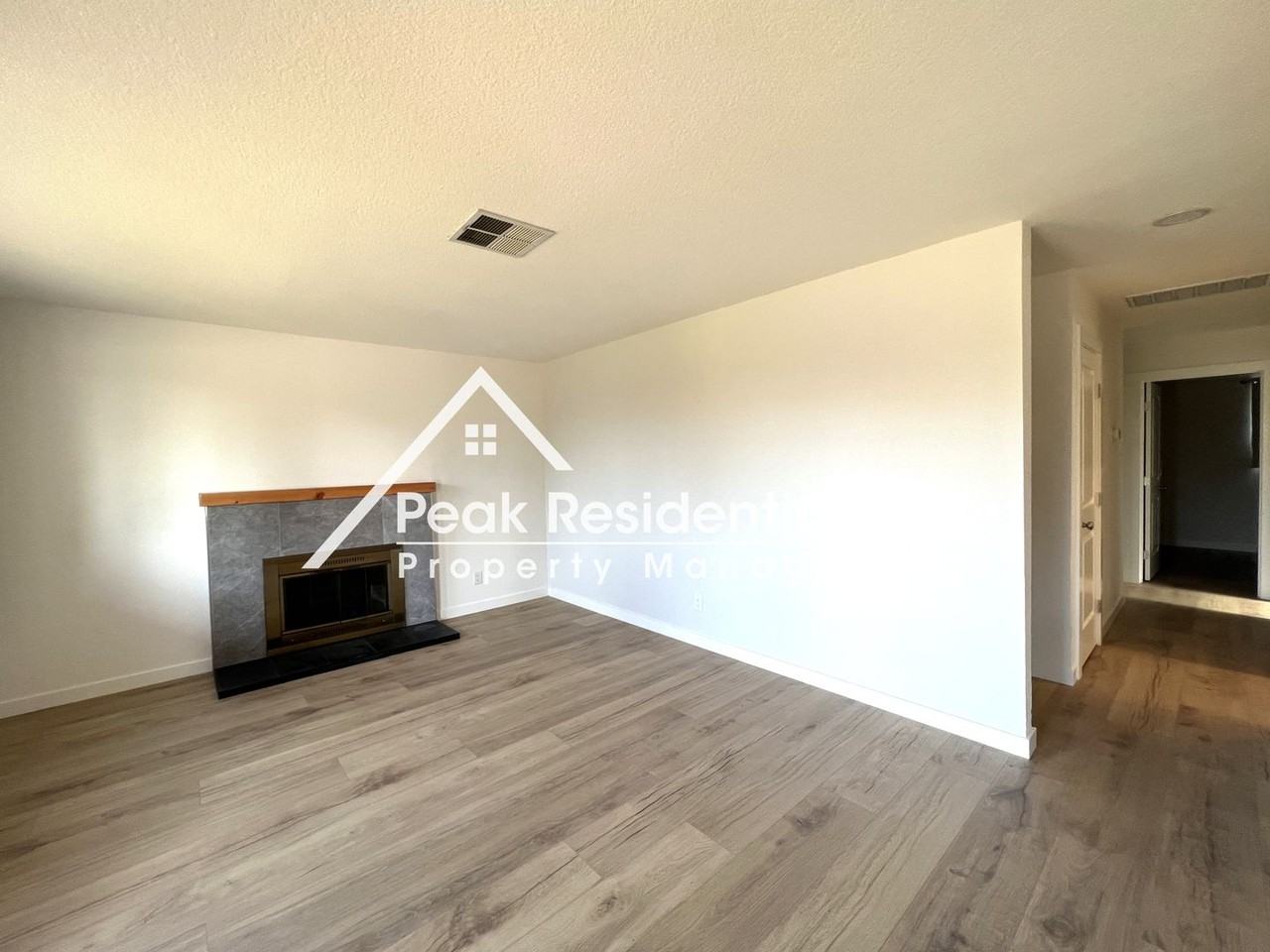 130 Market St - Photo 5 of 23