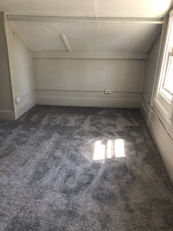 206 Balsam St - Photo 2 of 13