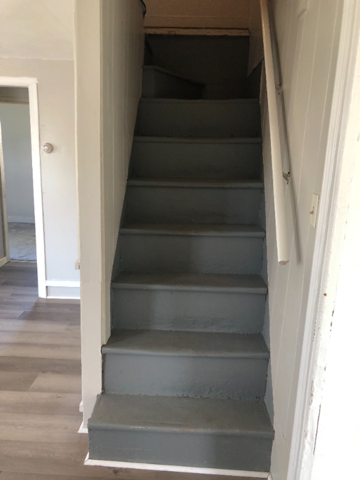 206 Balsam St - Photo 3 of 13