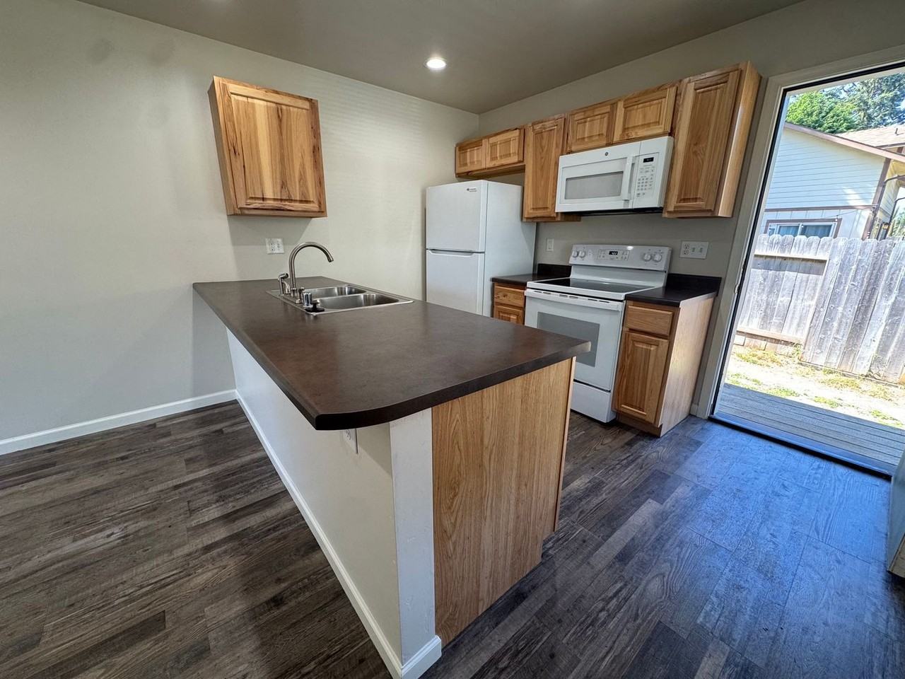 1742 Anderson Ave - Photo 2 of 10