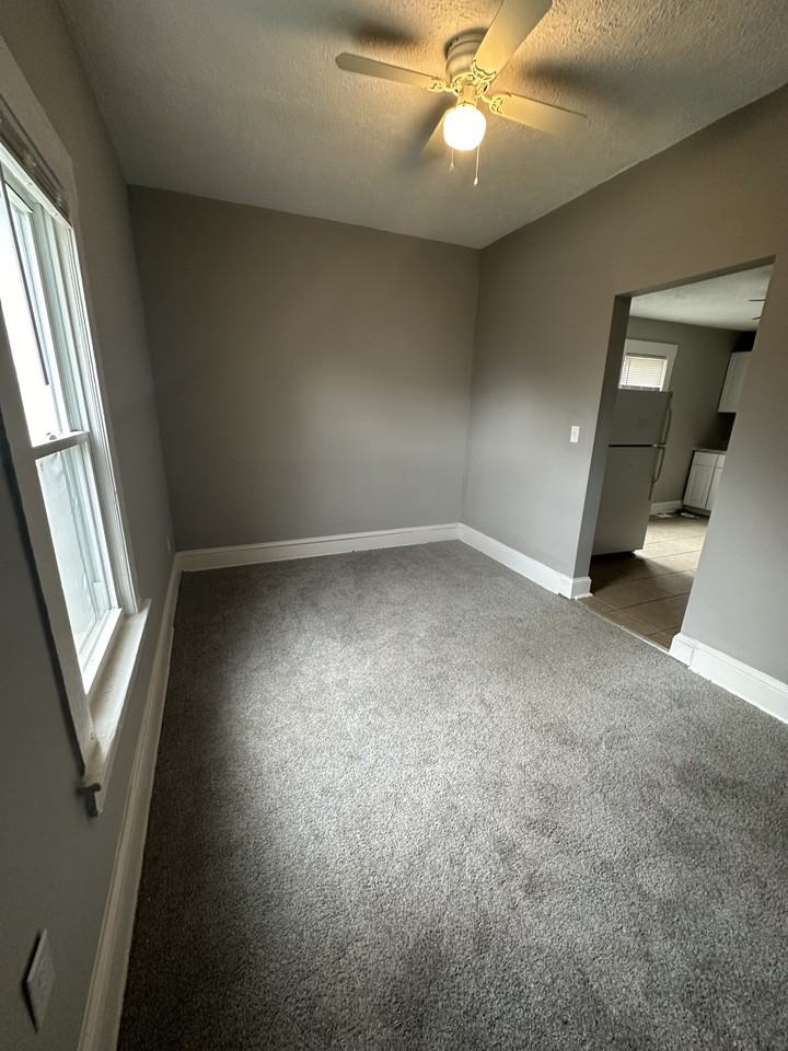 4520 Bush Ave #4 - Photo 5 of 19