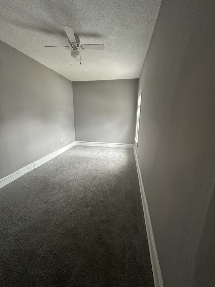 4520 Bush Ave #4 - Photo 6 of 19