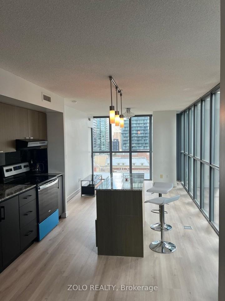 110 Charles Street East #1407 - Photo 2 of 6