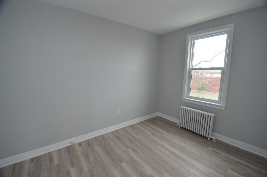 223 Ontario Street #14 - Photo 5 of 12