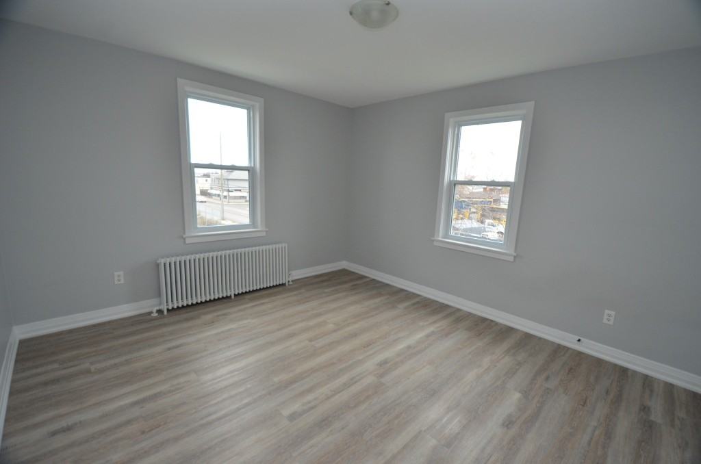 223 Ontario Street #14 - Photo 6 of 12