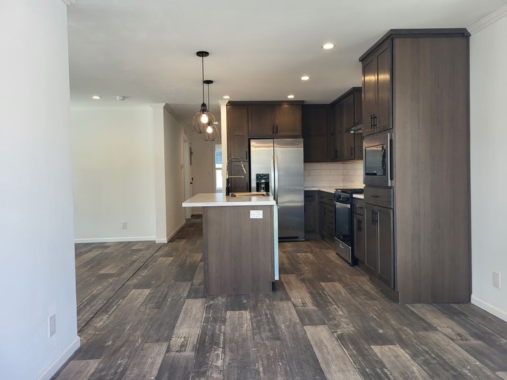 1116 Candlewood Rd - Photo 6 of 37