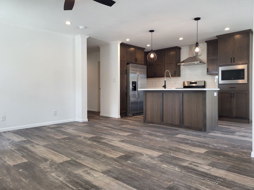 1116 Candlewood Rd - Photo 7 of 37